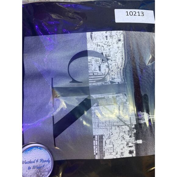 Calvin Klein Men's Sweater Large Long Sleeve Pullover NYC Silkscreen Black Large - Picture 11 of 11